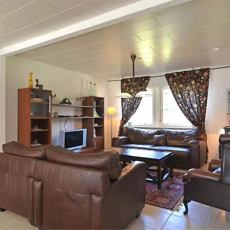 Cozy In Hildfeld With Private Garden Holiday home